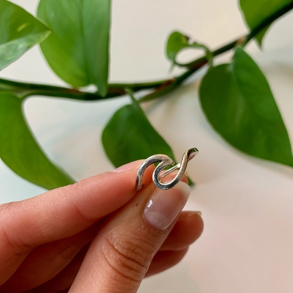 Beautiful Ring Set - Bag with 8 rings in varying sizes - Picture 4 of 9